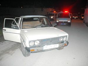 Gezmek için çaldıkları otomobille yakalandılar