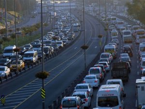 Trafikte hız limitlerine "kademeli ceza" geliyor