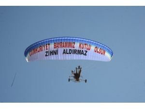 Adana'da Gökyüzü Şenlendi