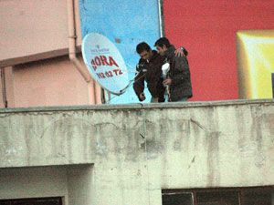 İntihar girişimini polis önledi