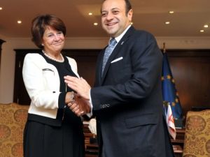 Ab Bakanı Bağış ‘dostum’ Dediği Hollandalı Ap Raportörünü Ağırladı