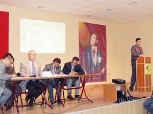 Öğrencilerin demokrasi yarışı örnek oldu