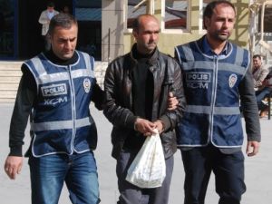 Kek Ambalajında Eroin Sevkiyatı Polise Takıldı