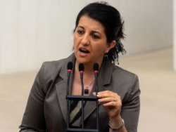 Pervin Buldan Meclis'te başörtüsü için konuştu