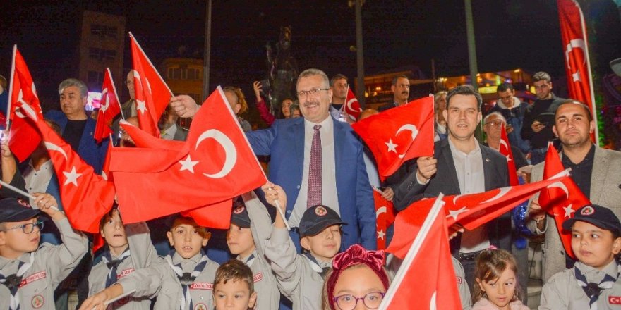 Binlerce Karacabeyli Mehmetçiğe destek için selam duracak