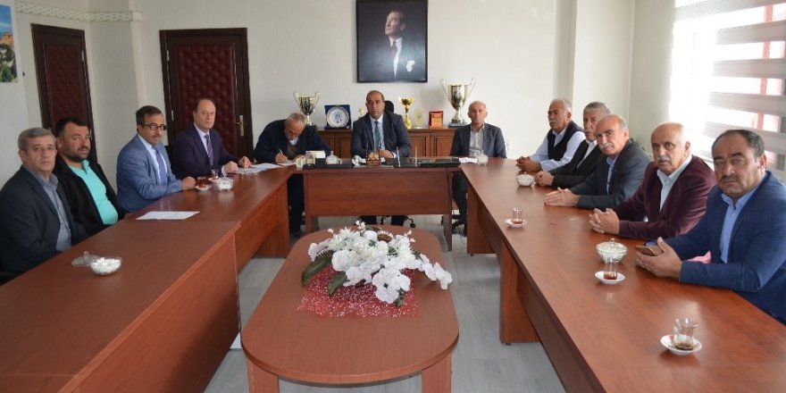 Adilcevaz Belediye Meclisinden ‘Barış Pınarı Harekatı’na destek