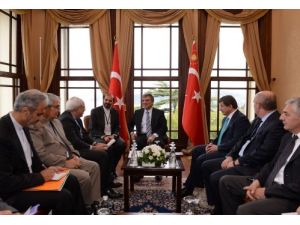 Cumhurbaşkanı Gül, İran Dışişleri Bakanı Zarif’i Kabul Etti