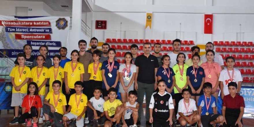 Diyarbakır’da badminton turnuvası sona erdi