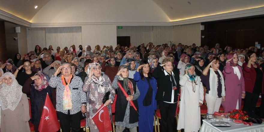 Çankırılı kadınlardan Mehmetçiğe dua ve selam