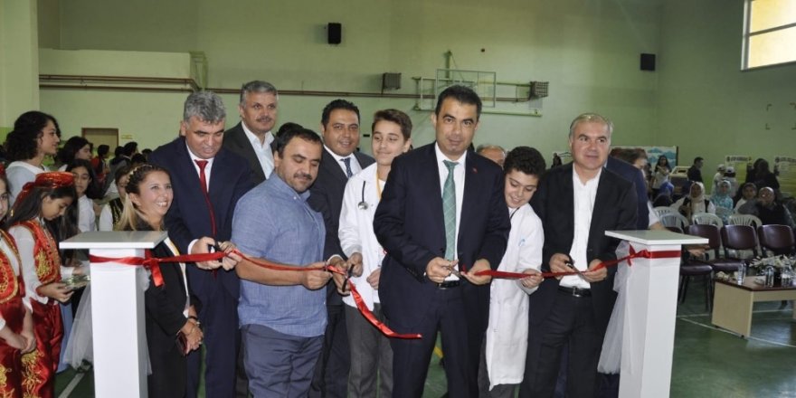 Safranbolu’da 4006 TÜBİTAK Bilim Fuarı açıldı