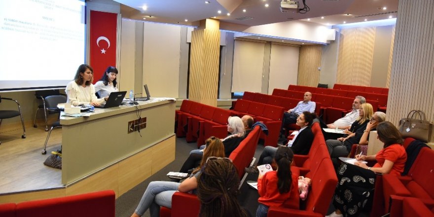 Kadıköy Belediyesi’nden kadına yönelik şiddetle mücadele eğitimi