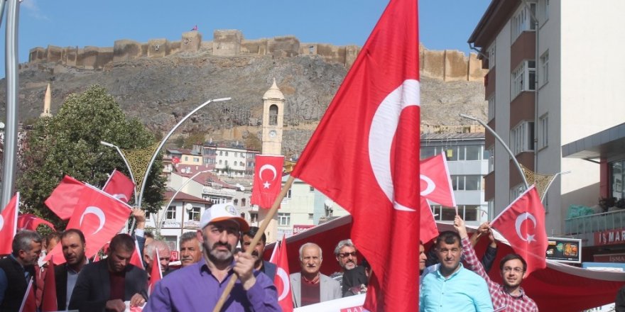 Bayburt’ta Mehmetçik’e destek yürüyüşü