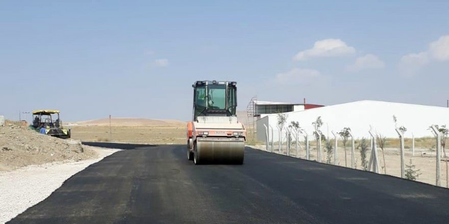 Van’da yol genişletme ve asfalt çalışması