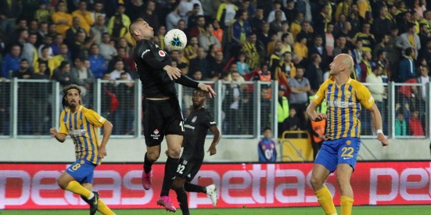 Süper Lig: MKE Ankaragücü: 0 - Beşiktaş: 0 (İlk yarı)