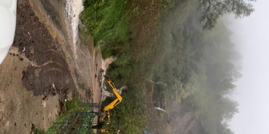 Giresun’da sağanak yağış etkili oldu, bir kişi kayıp