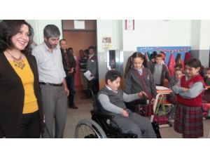 Arkadaşının Mektubu Engelli Kürşad'ı Akülü Aracına Kavuşturdu
