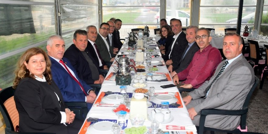 Başkan Erdoğan, mahalle muhtarlarıyla buluştu