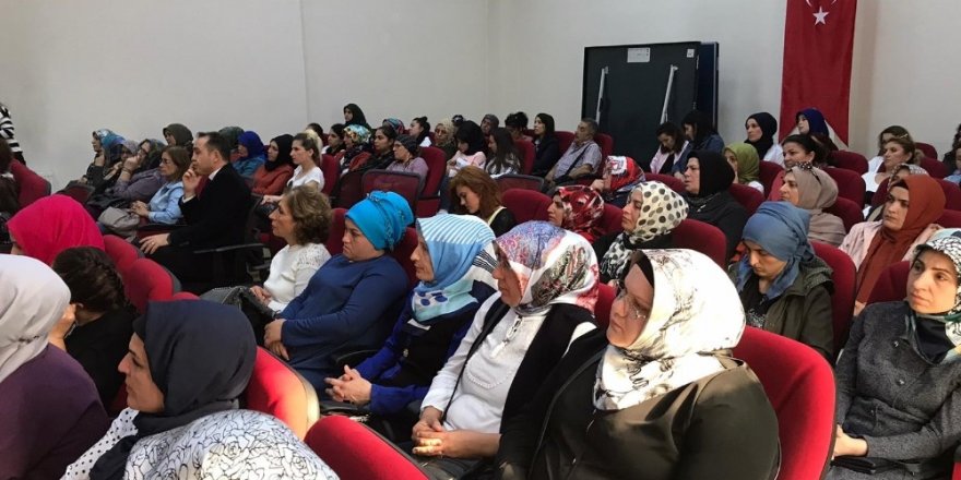 Kadınlara Yönelik hizmet semineri