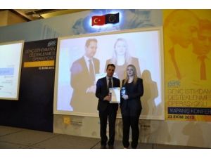 Genç İstihdamın Desteklenmesi Operasyonu Projesinden Batman’a Plaket