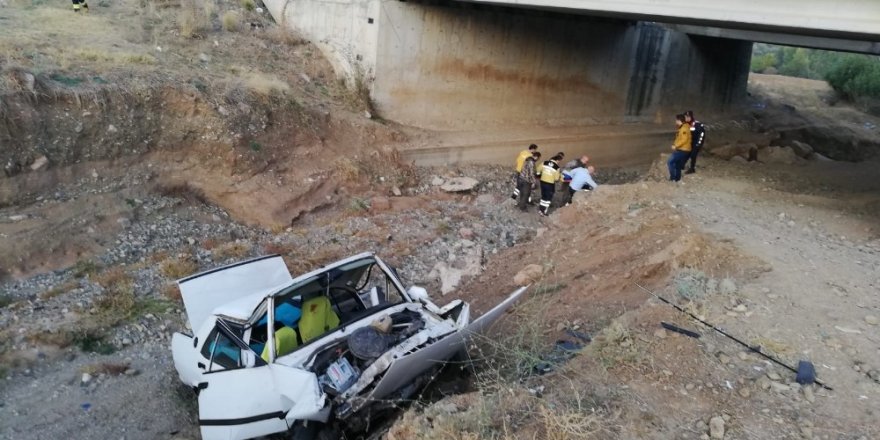 Yozgat’ta otomobil köprüden düştü: 1 yaralı