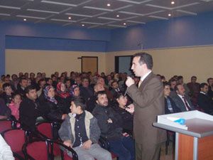 Özel Enderun’da veliler bilgilendirildi