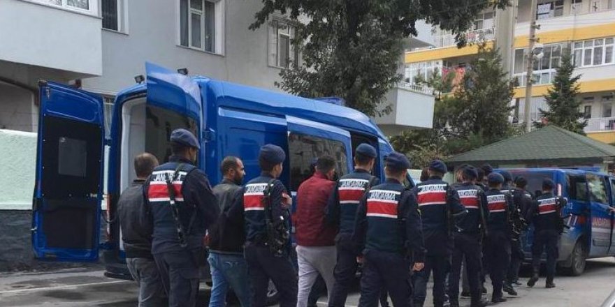 Konya’da jandarmadan zehir tacirlerine operasyon: 8 gözaltı