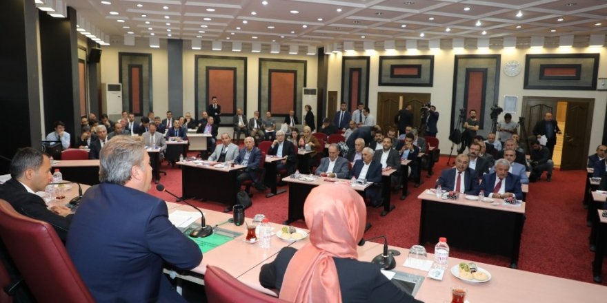 Başkan Palancıoğlu: "Yatırımı gören şartlı bağışta bulunuyor"