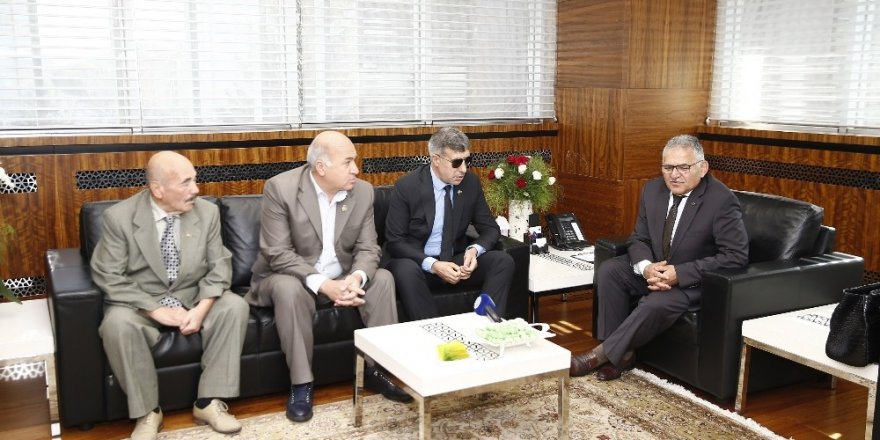 Şehit Aileleri ve Gaziler Derneği Yönetimi Başkan Büyükkılıç’ı ziyaret etti