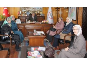 Koza Derneği Üyeleri Kars İl Milli Eğitim Müdürü'nü Ziyaret Etti