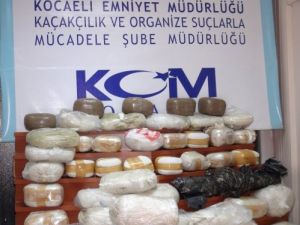 Torbacıların İstanbul'daki Deposuna Operasyon: 120 Toz Esrar Ele Geçirildi