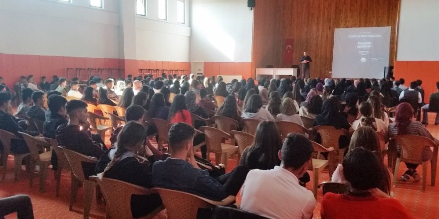 Kulu’da öğrencilere sınav eğitim semineri