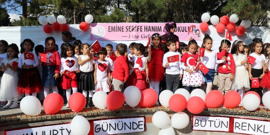 Erzincan’da “Cumhuriyet gününde bütün renkler el ele” etkinliği