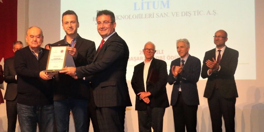 Teknopark İzmir’den Litum’a "Yılın Teknoloji Şirketi" ödülü
