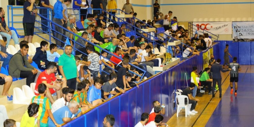 Futsal Turnuvasında şampiyon Manavgat 07 Spor oldu