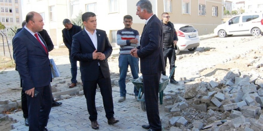 Başkan Vekili Mehmetbeyoğlu, belediyenin çalışmalarını inceledi