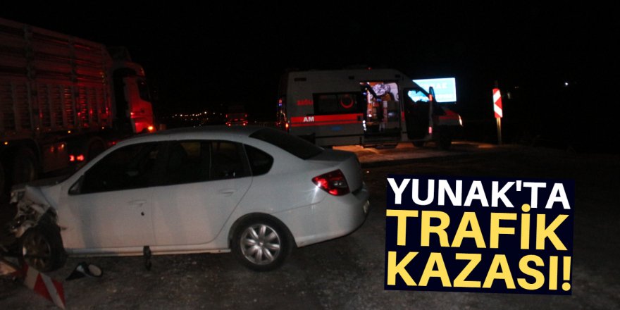 Yunak'ta iki otomobil çarpıştı: 2 yaralı