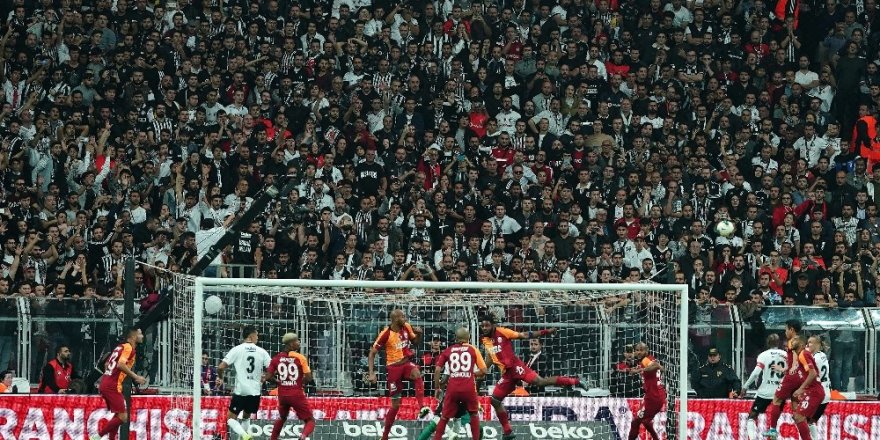 Galatasaray bu sezonki ikinci yenilgisini aldı