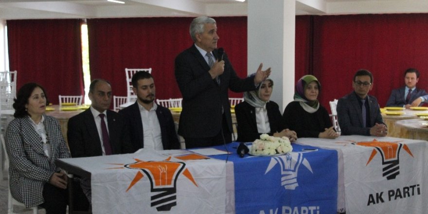 AK Parti’de Danışma Meclisi Toplantısı yoğun bir katılımla gerçekleştirildi