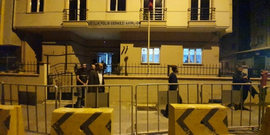 Gemlik’te Belediyenin camını kıran zanlı tutuklandı