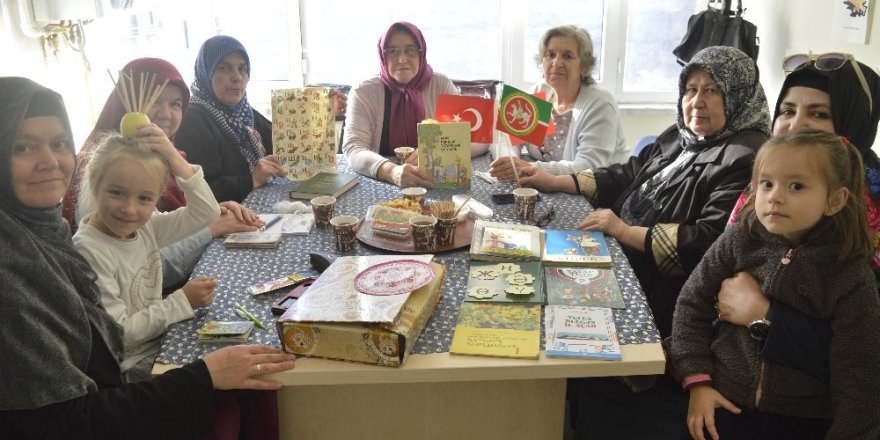 Tatarlar geçmişi unutmamak için dil ve kültür kursu açtılar