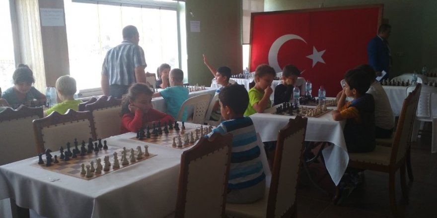 Bozyazı’daki satranç turnuvası sona erdi