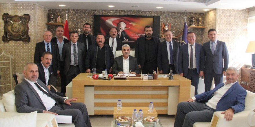 MKE Ankaragücü yönetiminden kongre öncesi Mehmet Yiğiner’e tam destek
