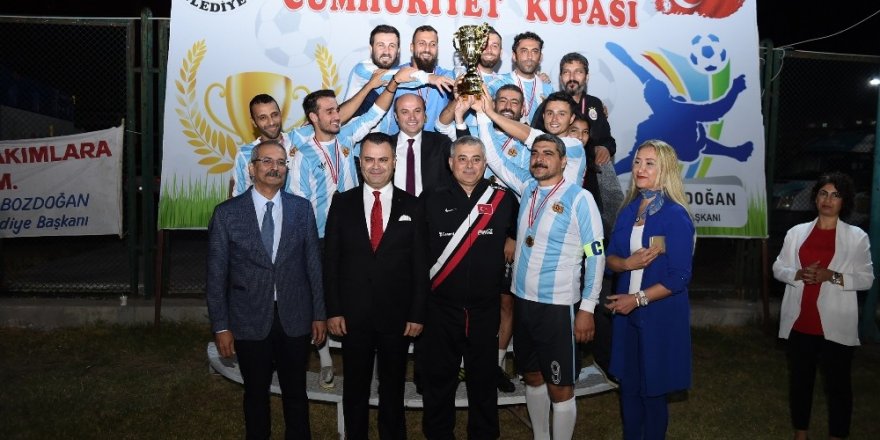 Cumhuriyet Kupası final maçında Selçuk Dereli düdük çaldı