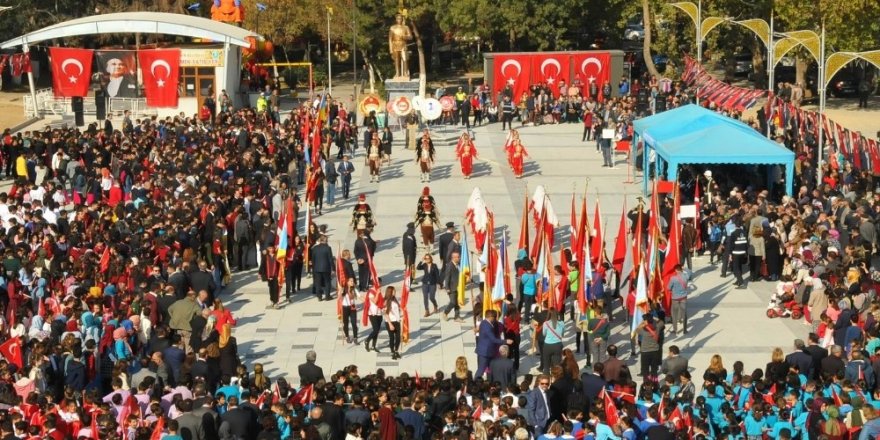 Akşehir’de Cumhuriyet Bayramı coşkusu