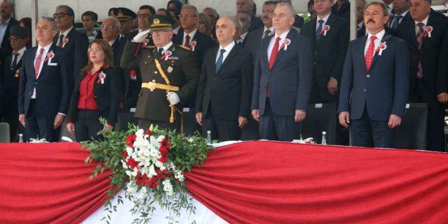 Denizli’de 29 Ekim Cumhuriyet Bayramı coşkuyla kutlandı