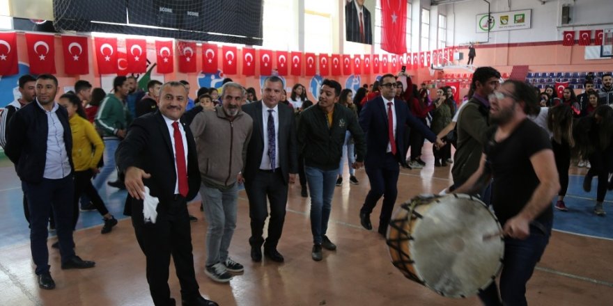 Tunceli’de Cumhuriyet Bayramı coşkusu