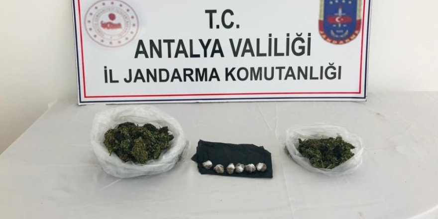 Antalya’da hayvan ağılında uyuşturucu yakalandı