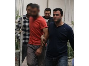 Kapıyı Açamayınca Kuyumcu Soygunundan Vazgeçen 2 Kişi Yakalandı