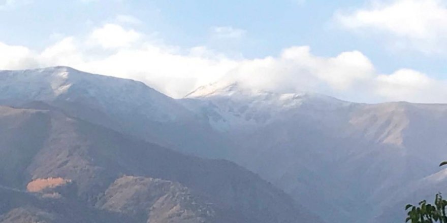 Bingöl Yedisu’da yüksek rakımlara ilk kar düştü