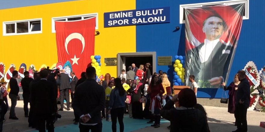 Kırıkkale’de ’Emine Bulut Spor Salonu’ açıldı
